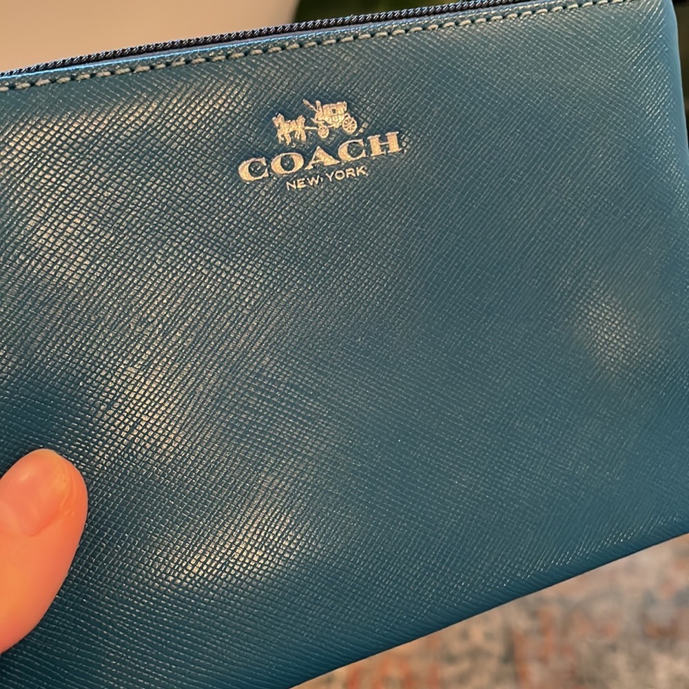 Coach Wristlet - Picture 2 of 8